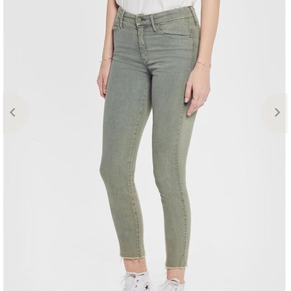 Sz 27 Mother High Waisted Looker Ankle Fray Trespassing Skinny Jeans